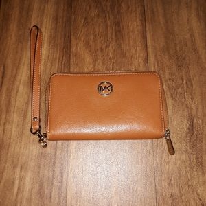 Michael Kors wristlet